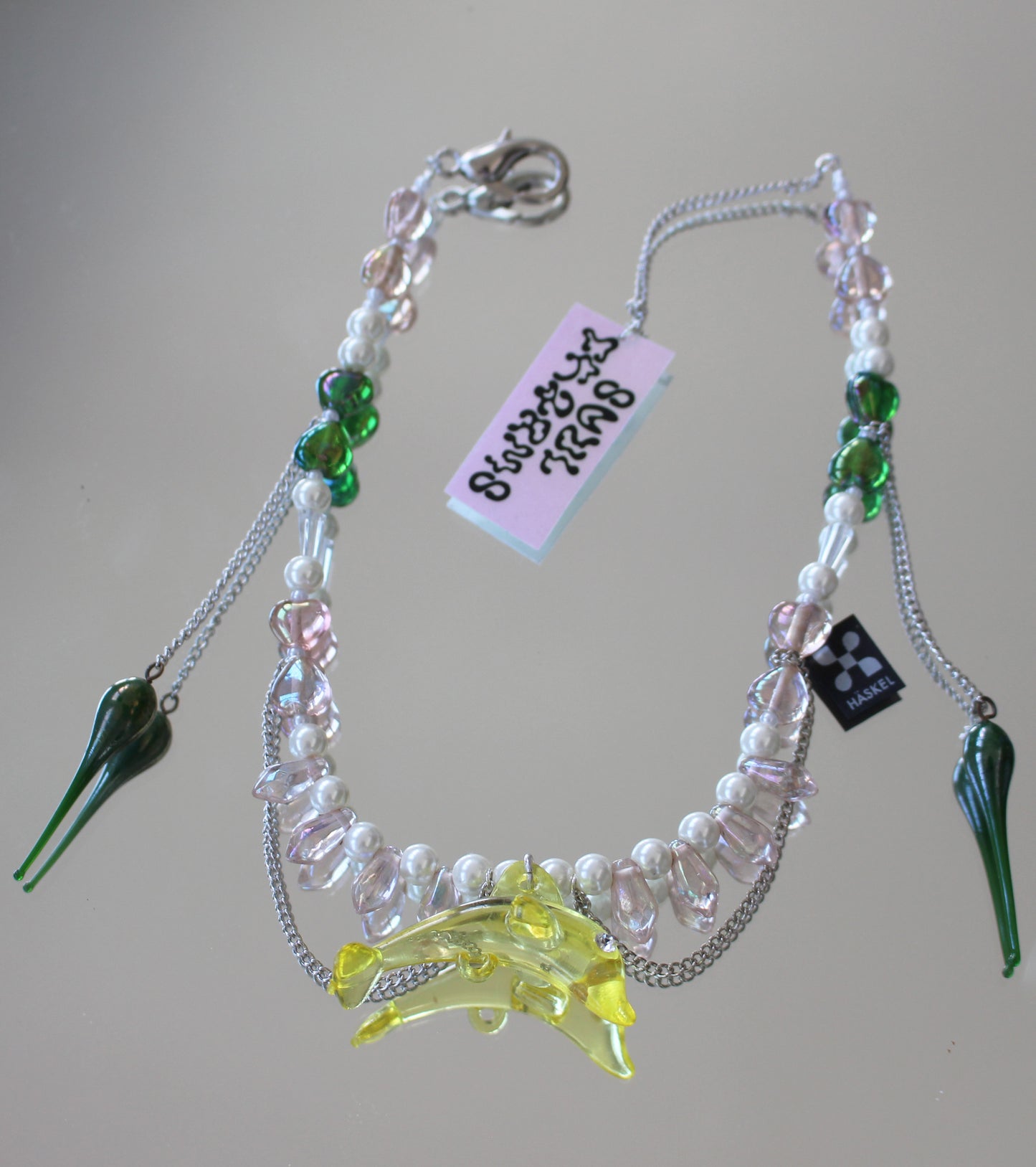 DOLPHIN GOTHIC YELLOW NECKLACE