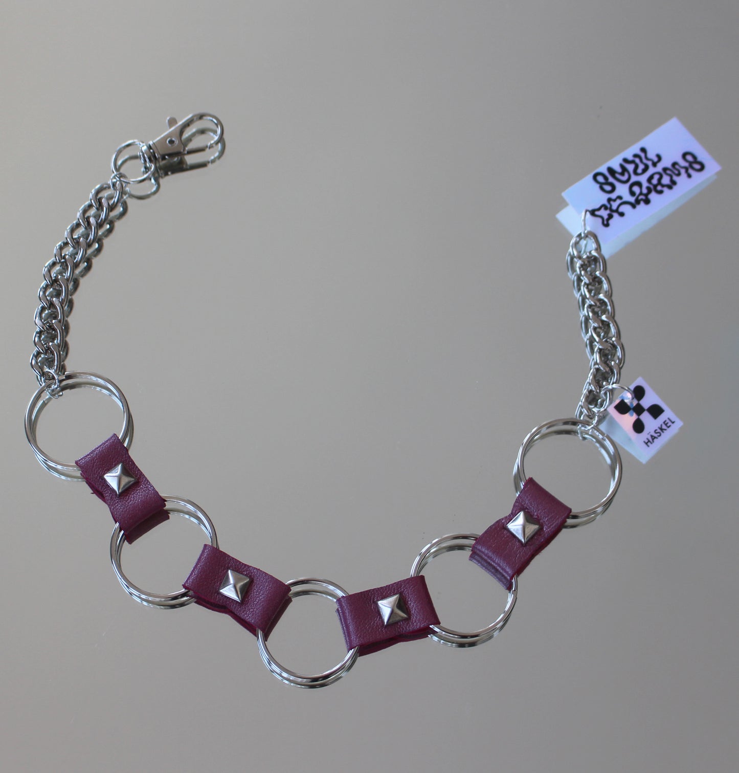 A AB ACHOKER MORADO CUADRADO CHOKER