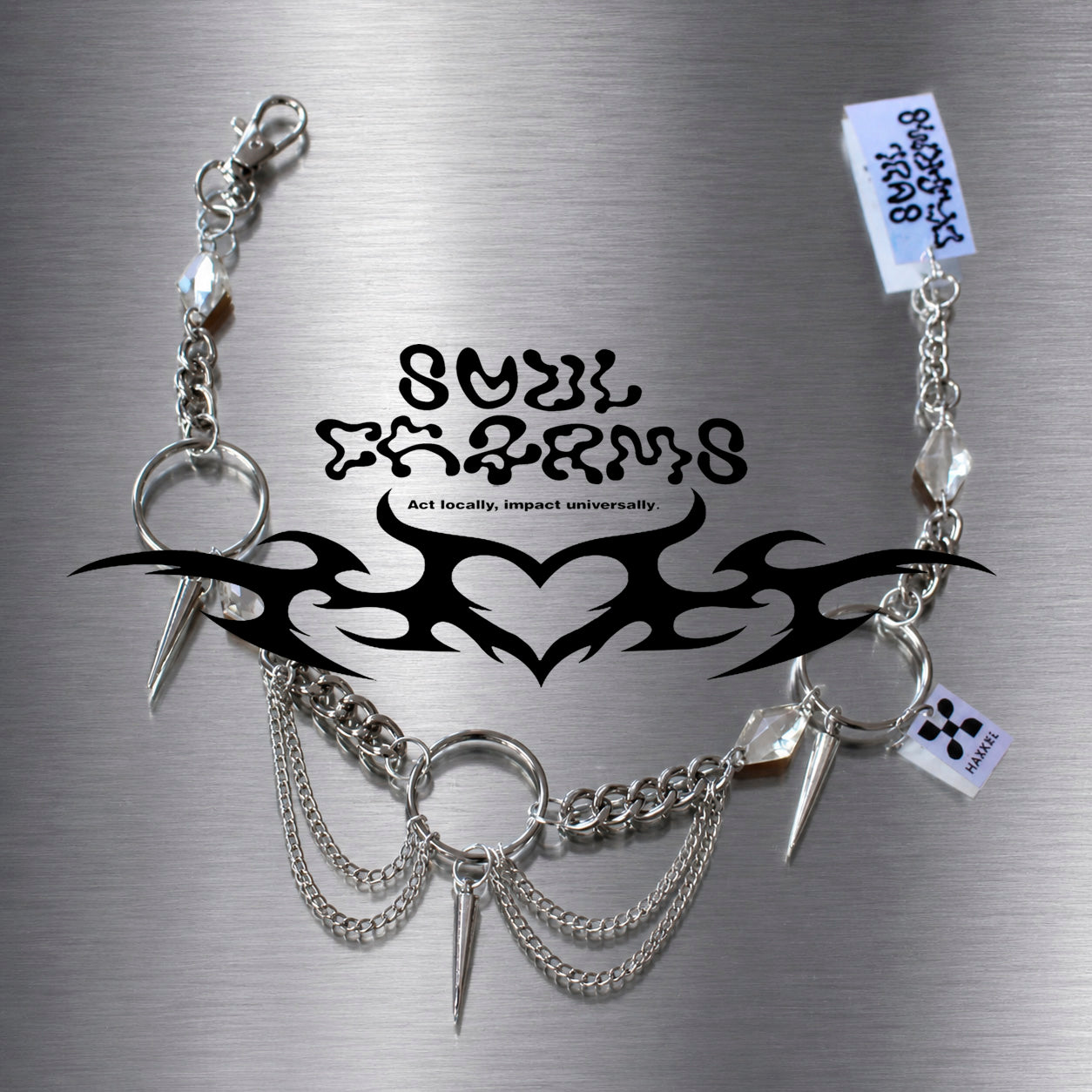 A AB ASCHOKER IN WHITE