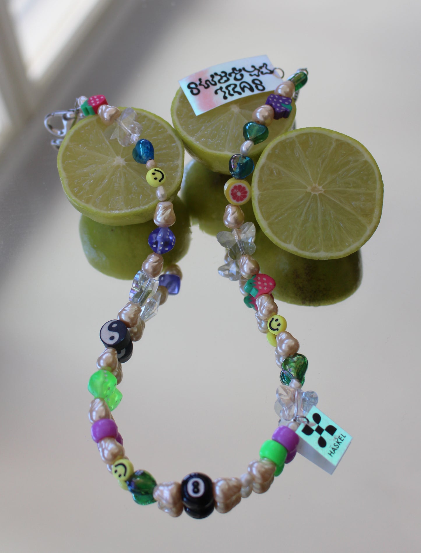 A TIE LIME NECKLACE