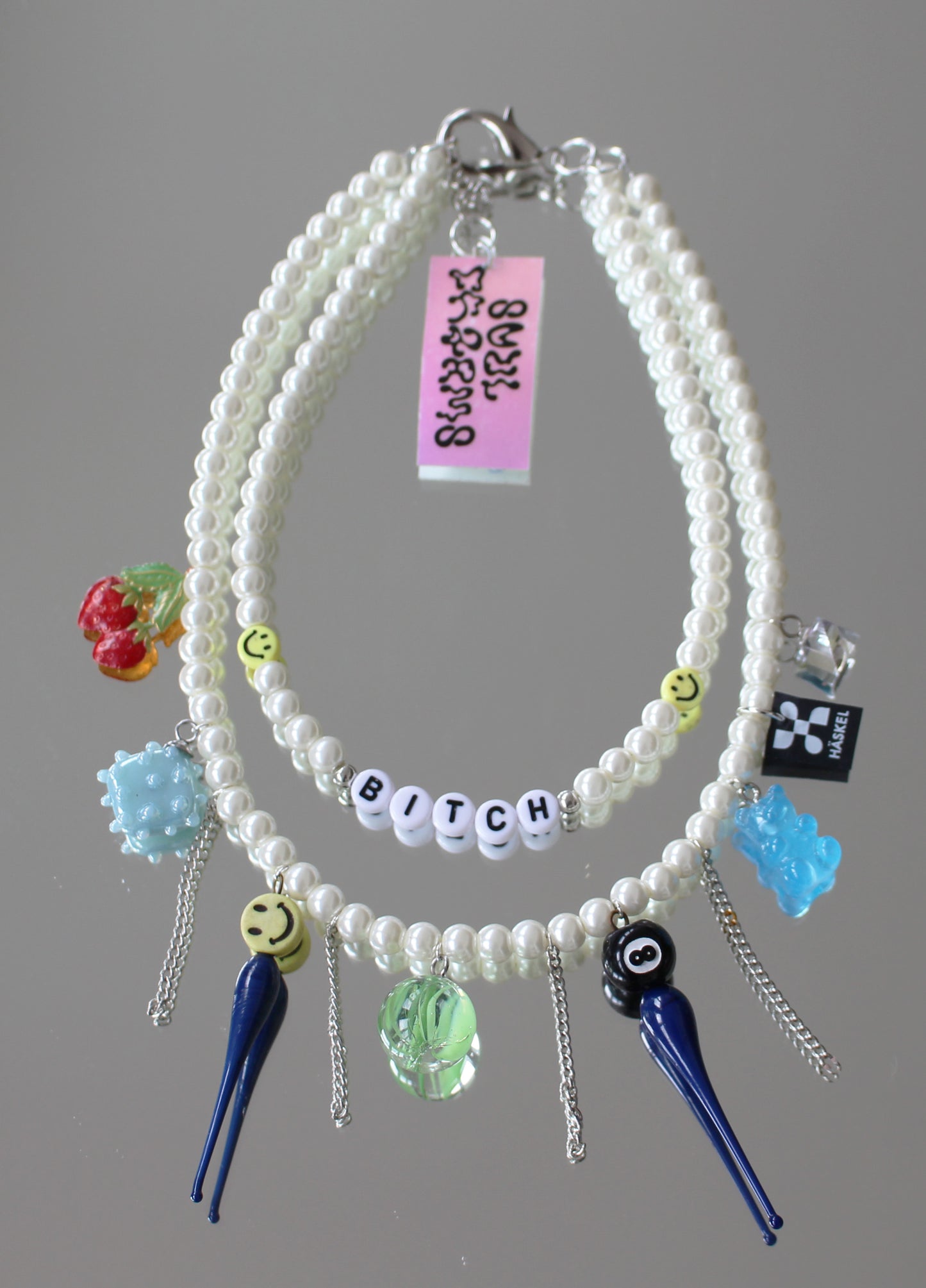 A MURMEL NECKLACE