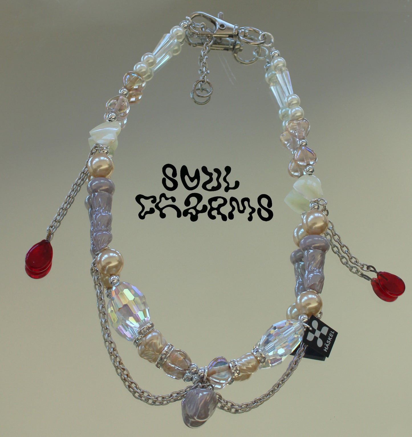 RED TRANSLUCID NECKLACE