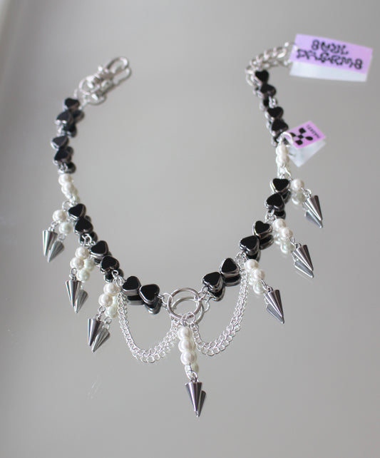 A AABB PANTHER TRIPLE PEARL CHOCKER III