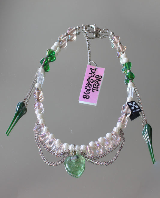 A EISTROPF NECKLACE