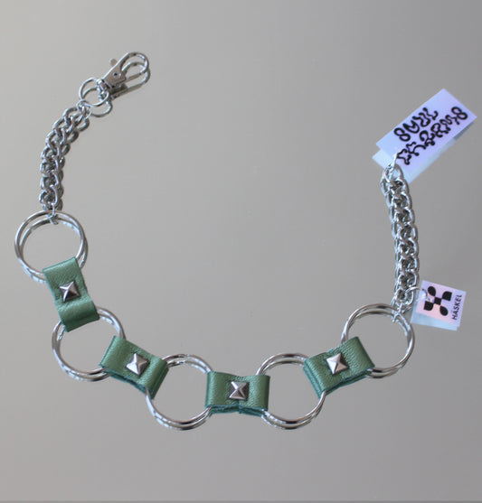 A AB ACHOKER GREEN CUADRADO CHOKER