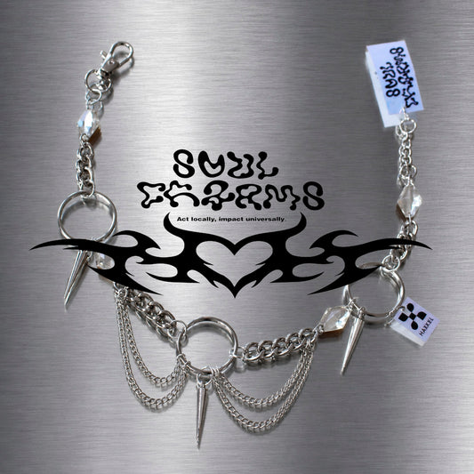 A AB ASCHOKER IN WHITE