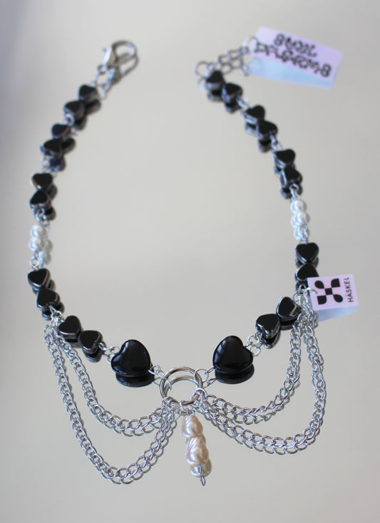 A ABB PANTHER DOUBLE PEARL CHOCKER