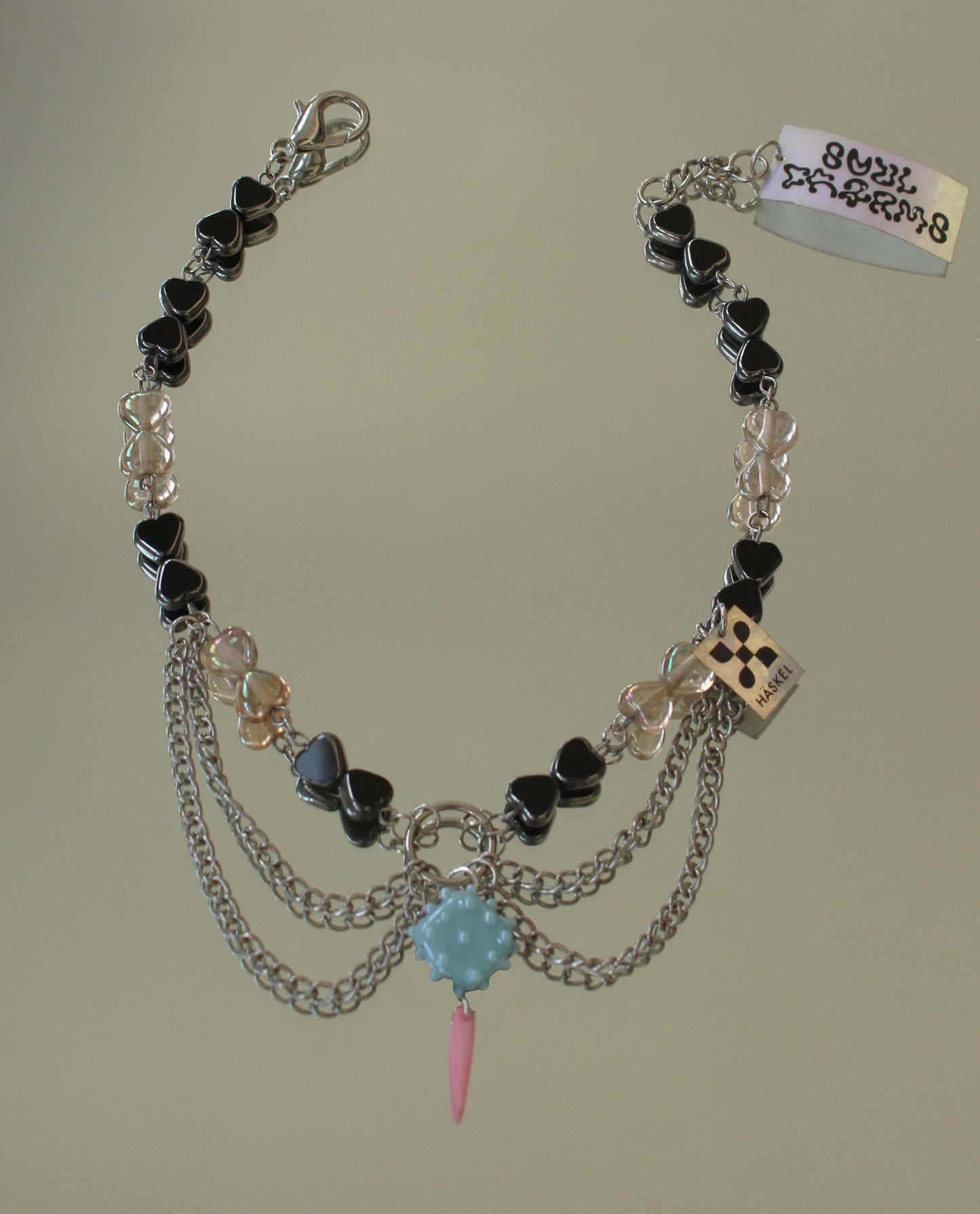 A AB AENGARZE CAKE BLUE CHoKER