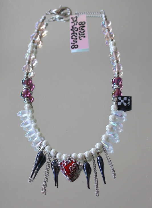 A ASTER SMILE 8 NECKLACE