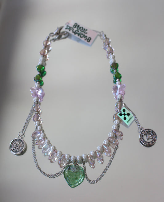 A BI CLOCK FLIES PINK NECKLACE