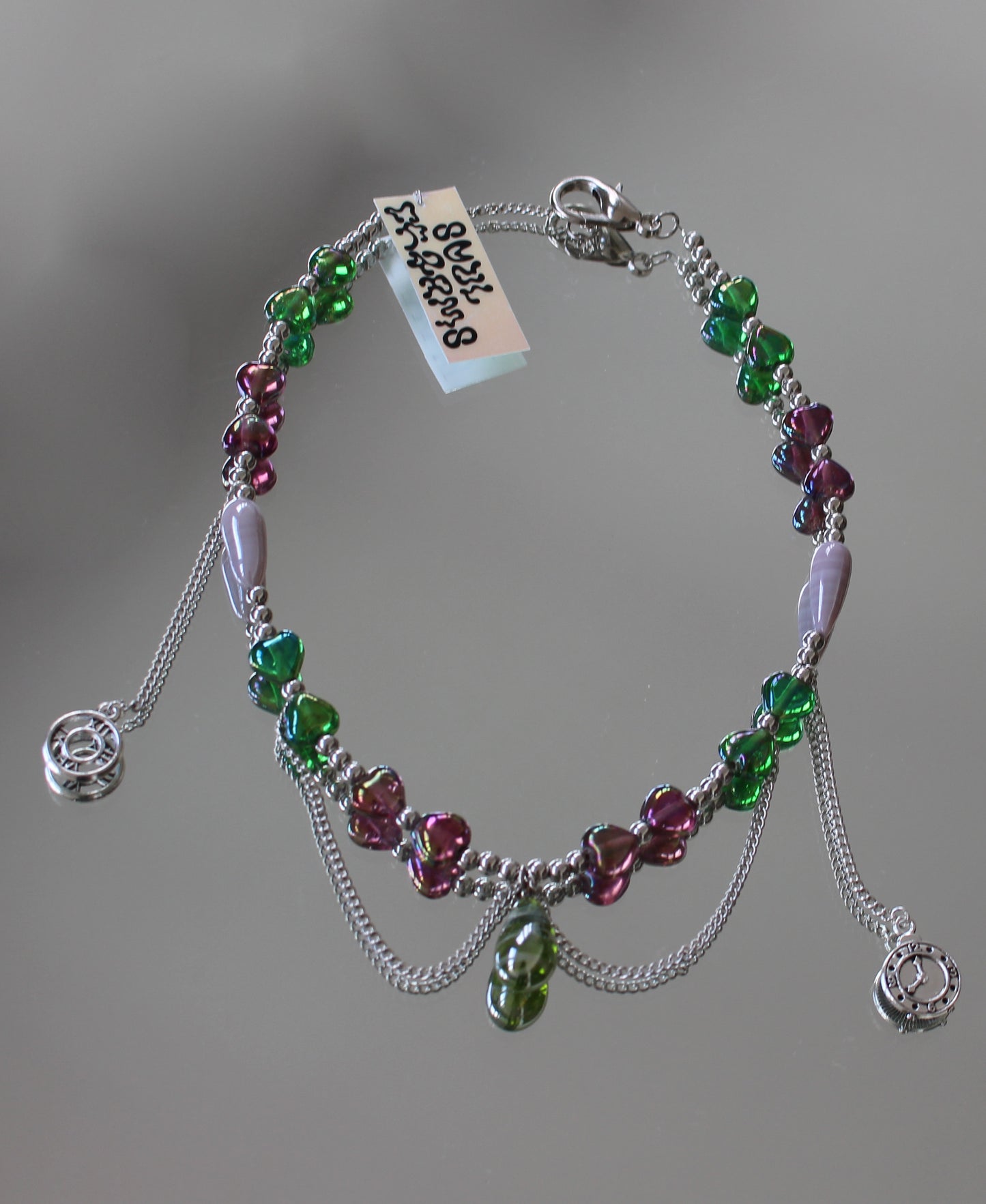 A GREEN O´CLOCK NECKLACE