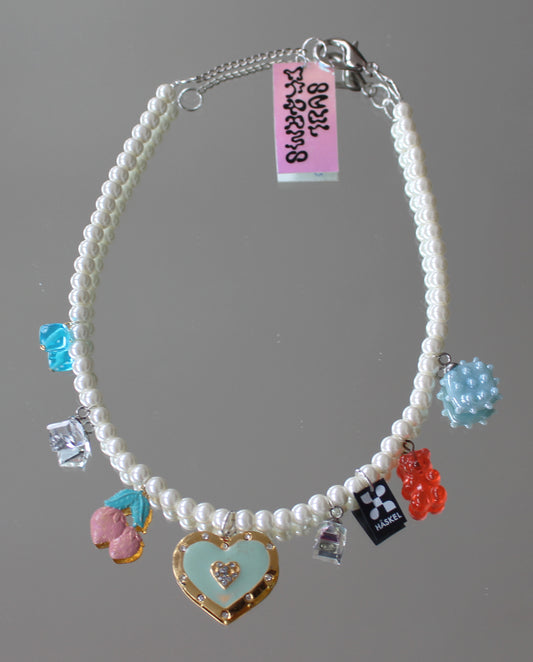 A HEART NECKLACE