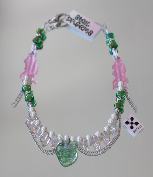 A MEDITERRAN PINK VIBE NECKLACE