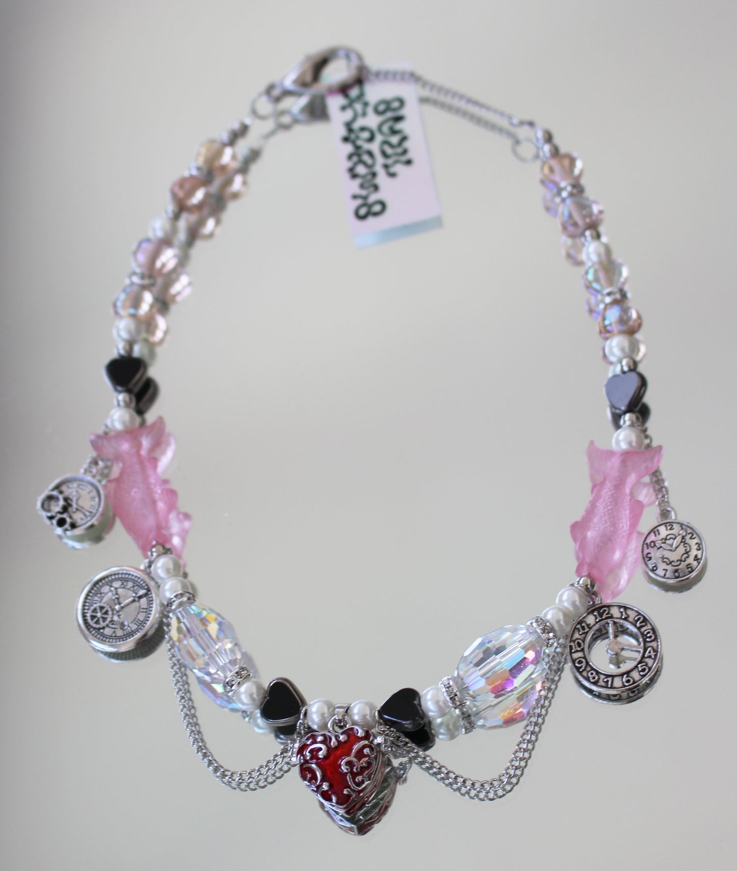 A PRESENT O´CLOCK RED NECKLACE