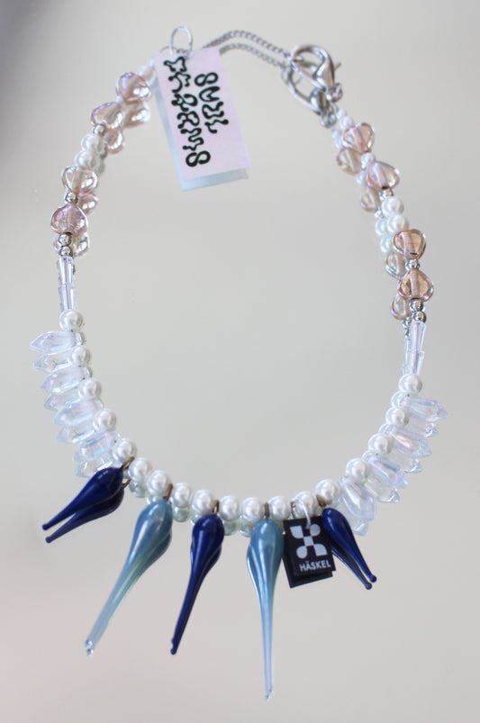 A SERIE 8.0 NECKLACE