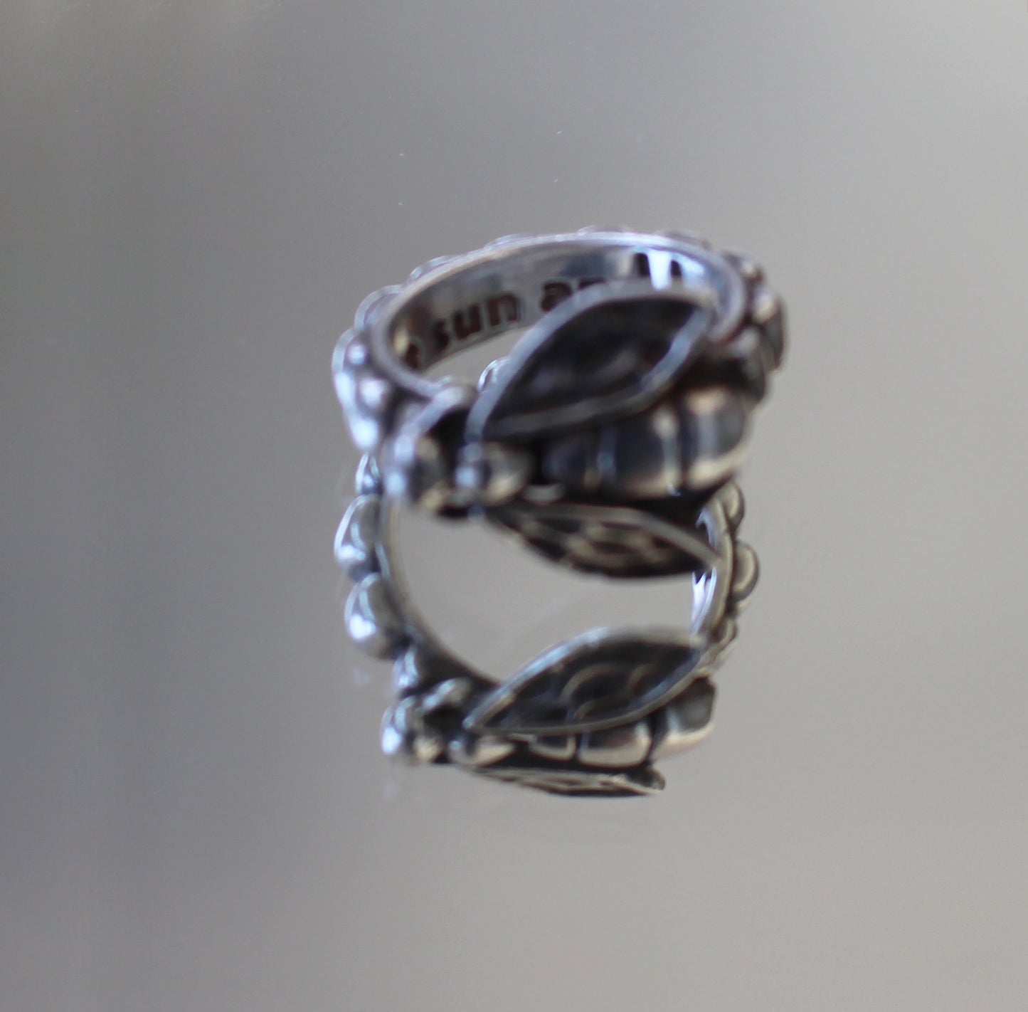 A ASILVER BEE RING