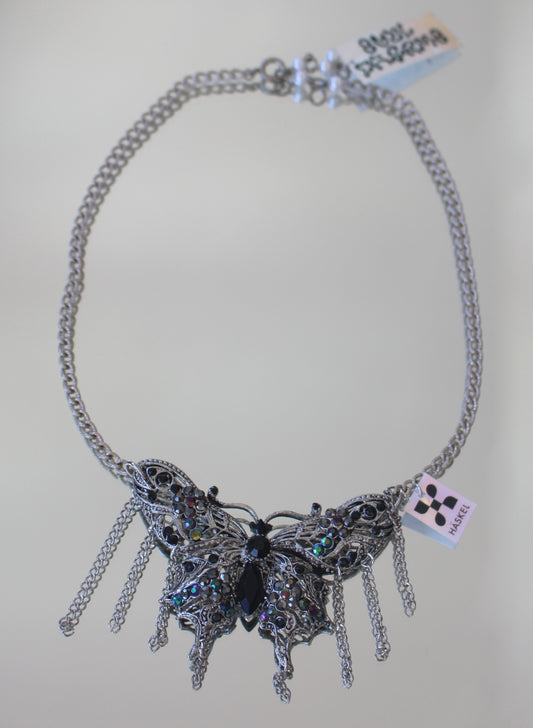 A  ASLBUTTERFLY NECKLACE