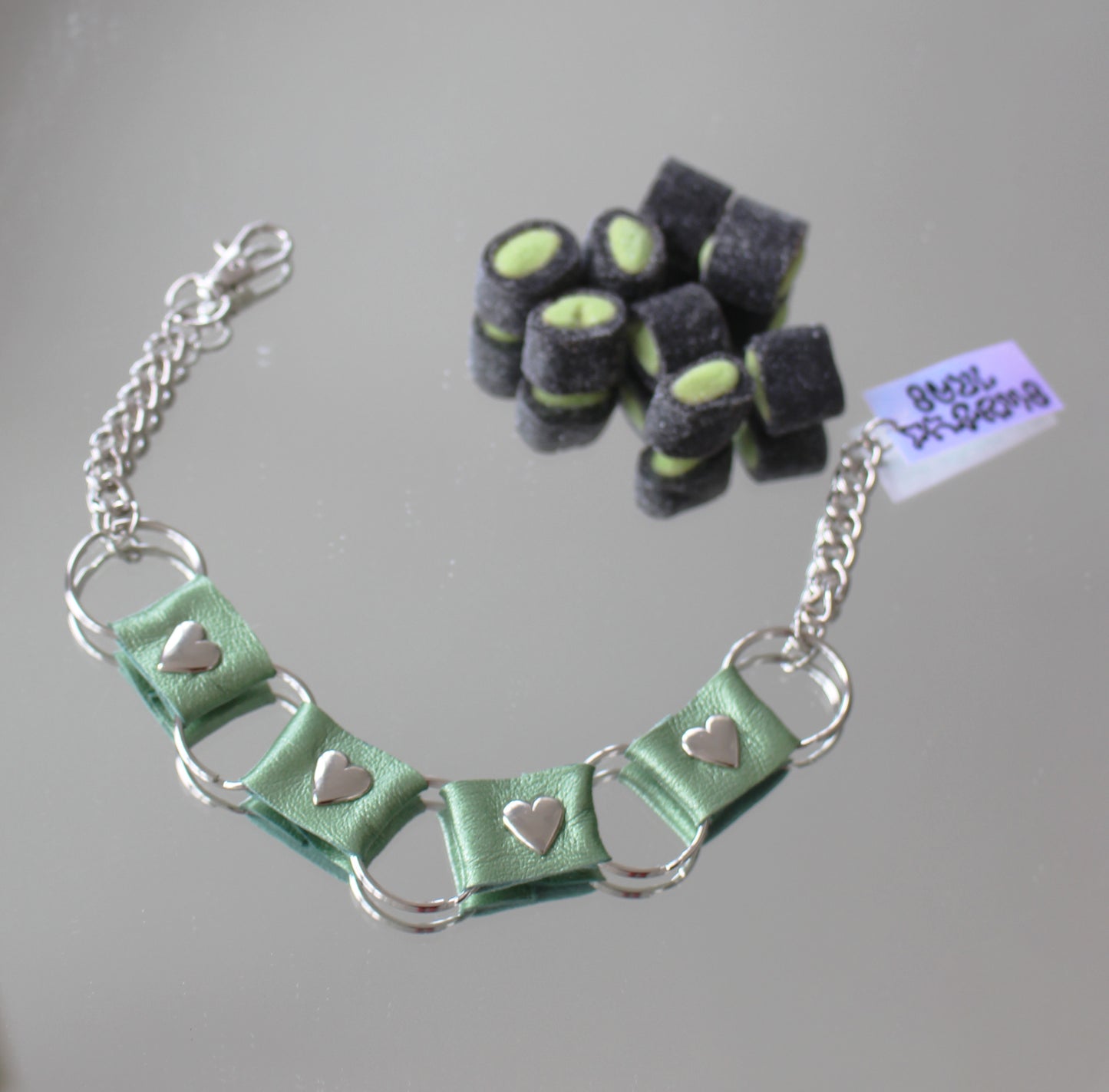 A AB ACHOKER GREEN HEART LUX CHOKER