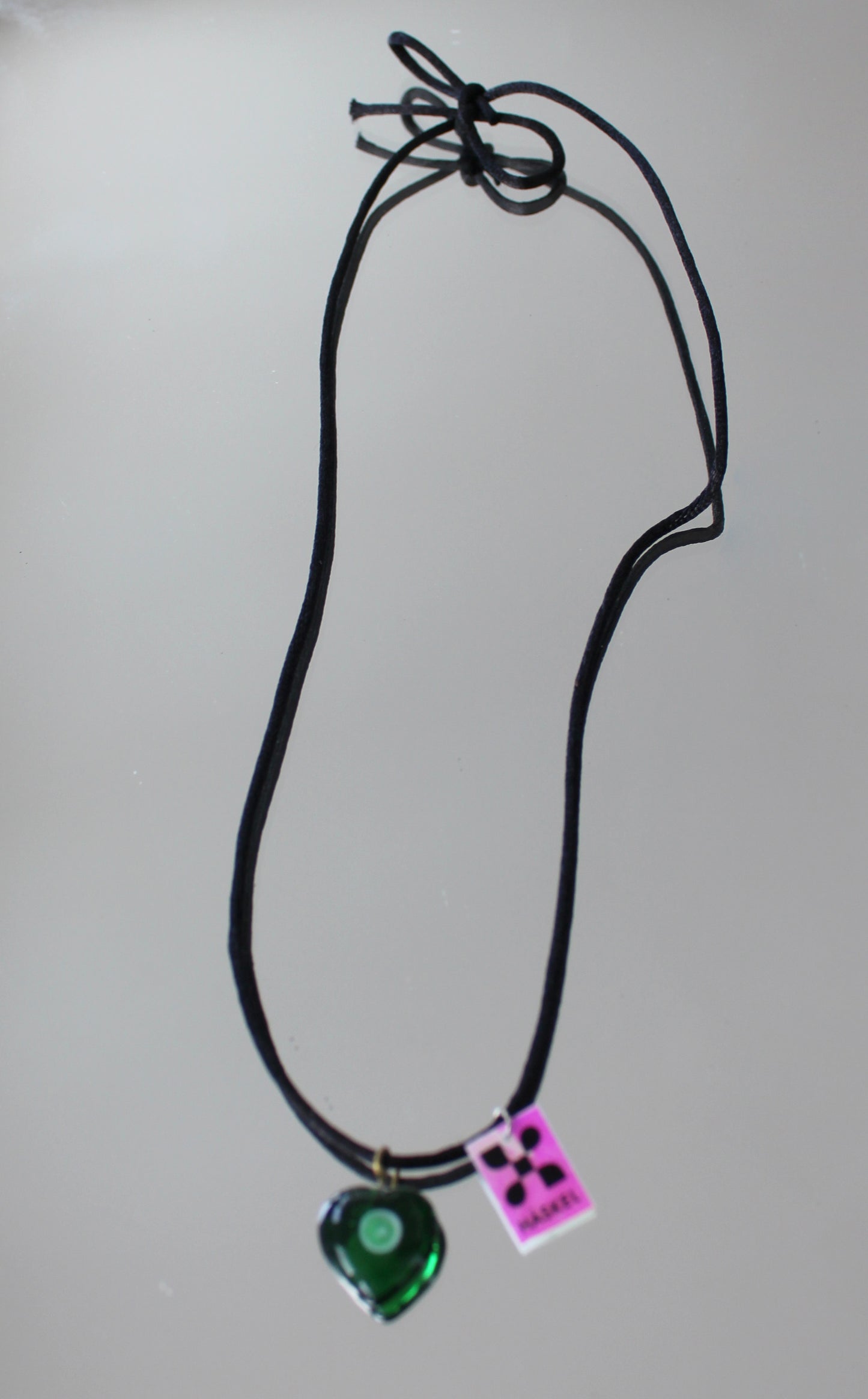 A ALACE HEART NECKLACE